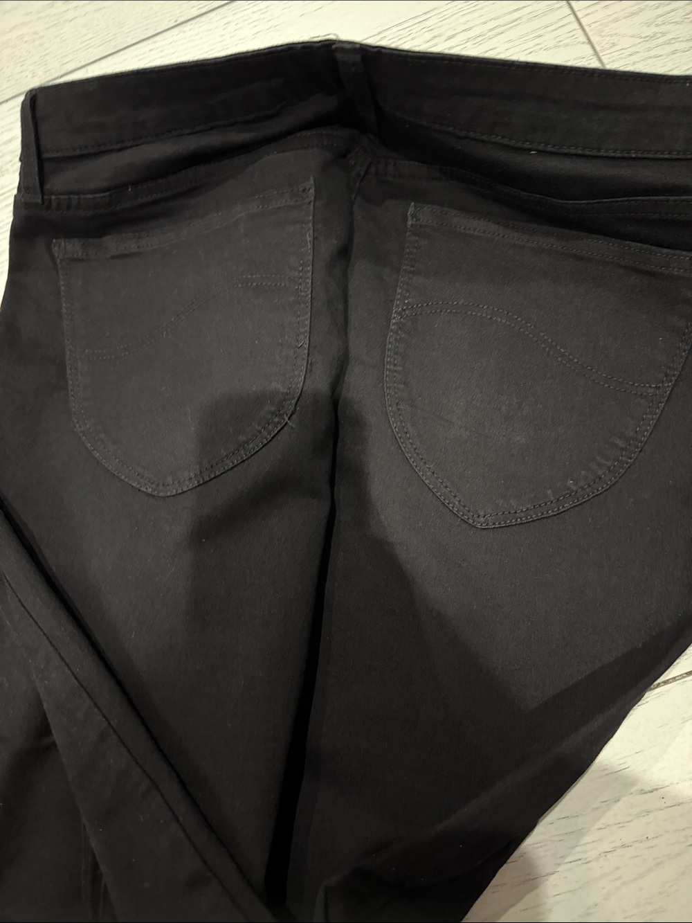 Men's Straight Black Jeans - Timeless Everyday Style - Picture 2 of 2